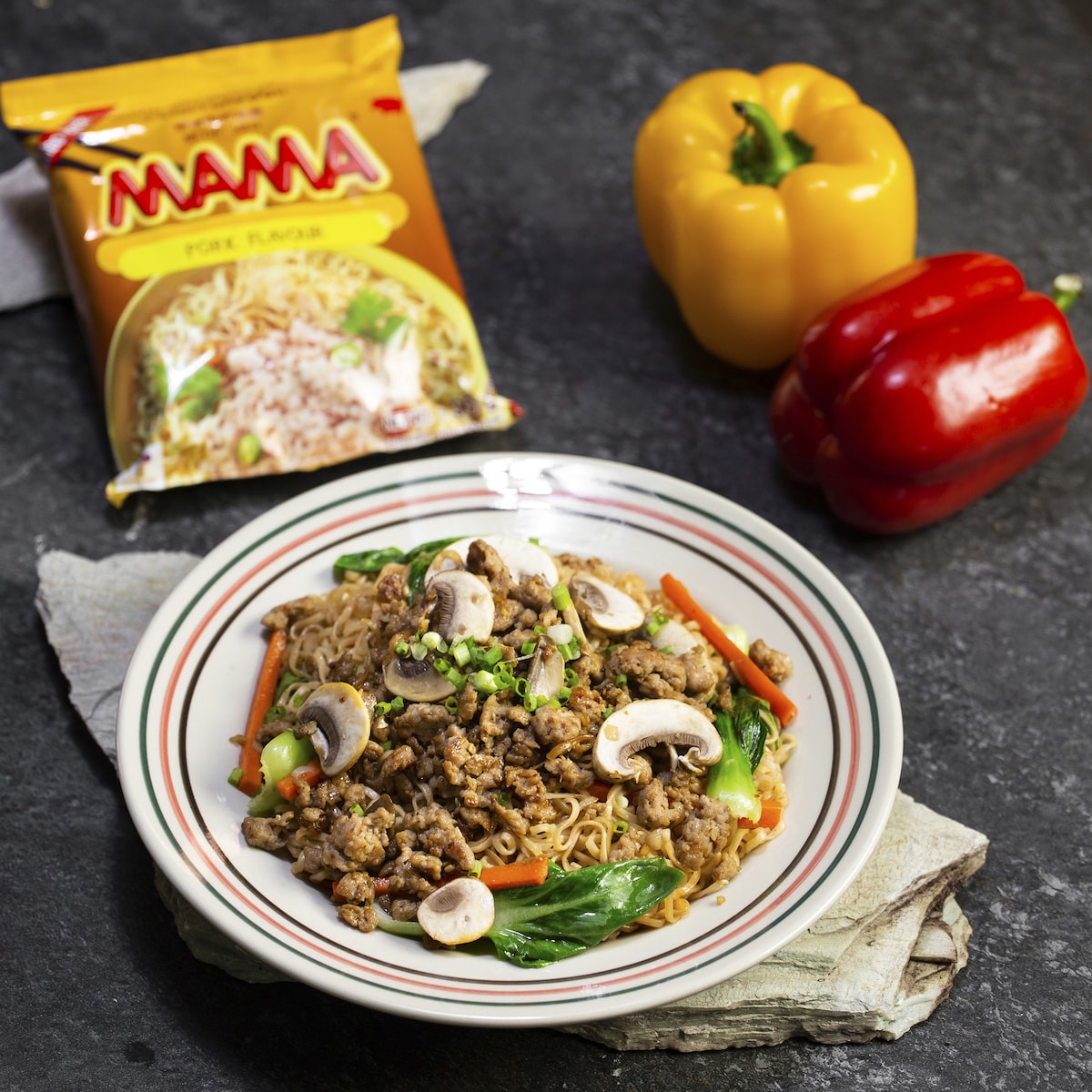 Mama Pork Instant Noodles 90g X 5 Pack