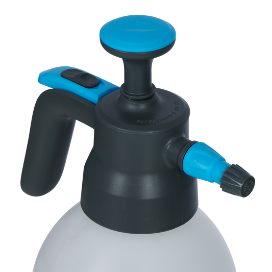 Nylex Manual Garden Sprayer - 2L