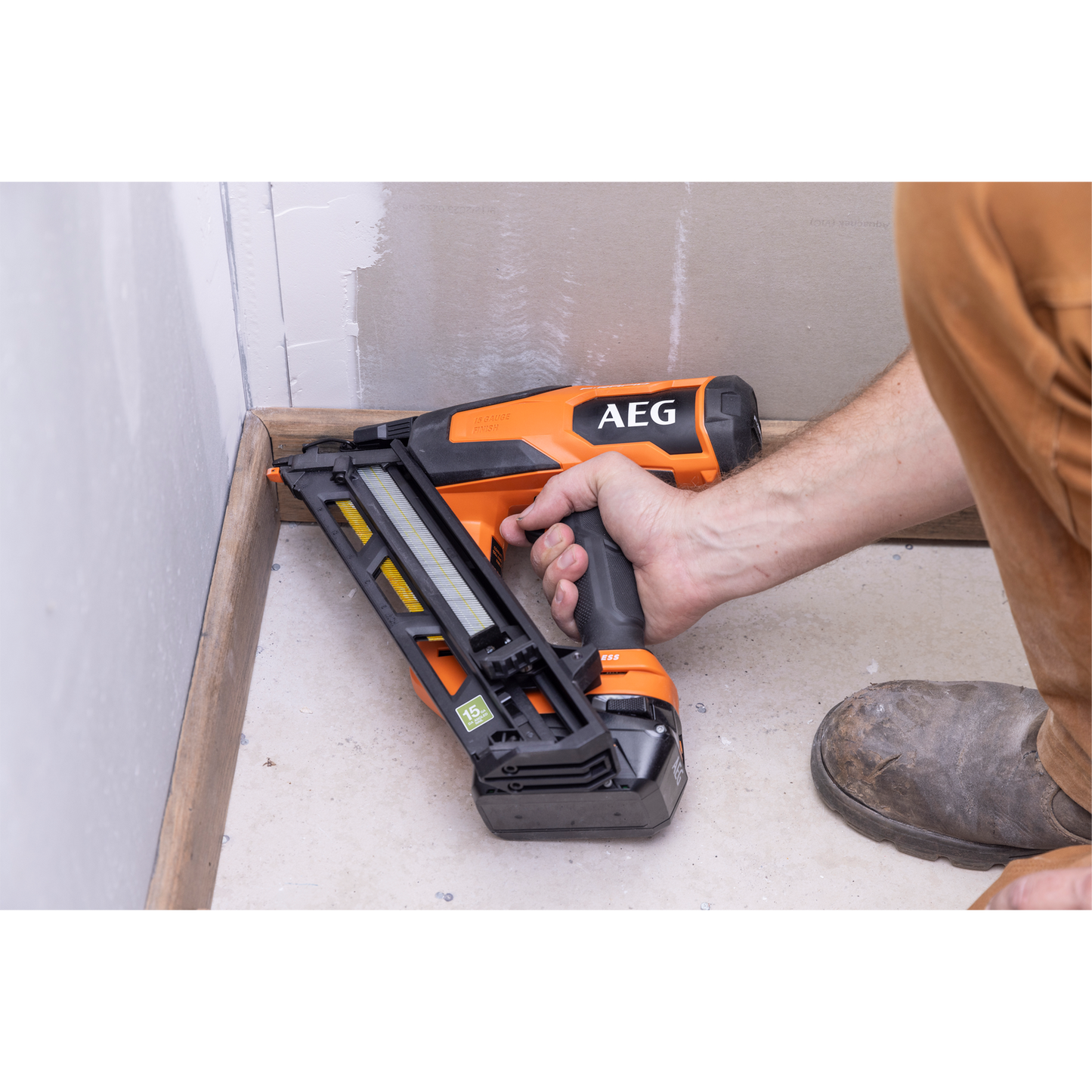 AEG F-RAPID 15GA DA Angled Brad Nailer Kit - 18V - 5Ah
