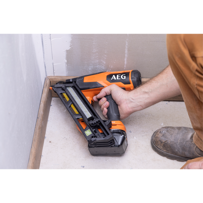 AEG F-RAPID 15GA DA Angled Brad Nailer Kit - 18V - 5Ah