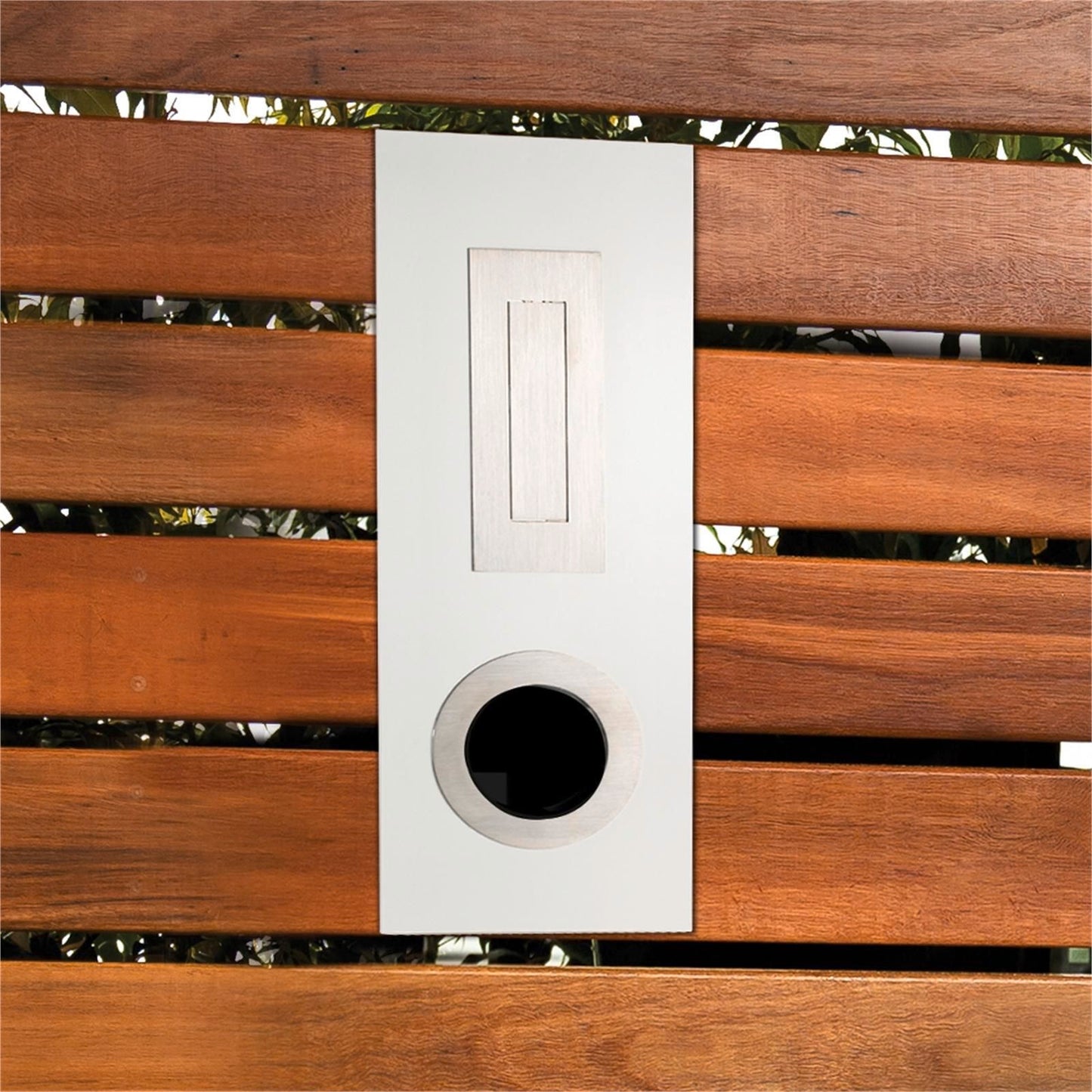 Sandelford Highlander Fence Mount Letterbox - White
