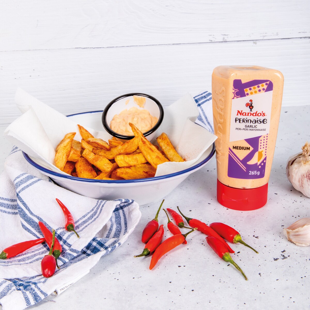 Nandos Perinaise Garlic Peri-Peri Mayonnaise Sauce 265g