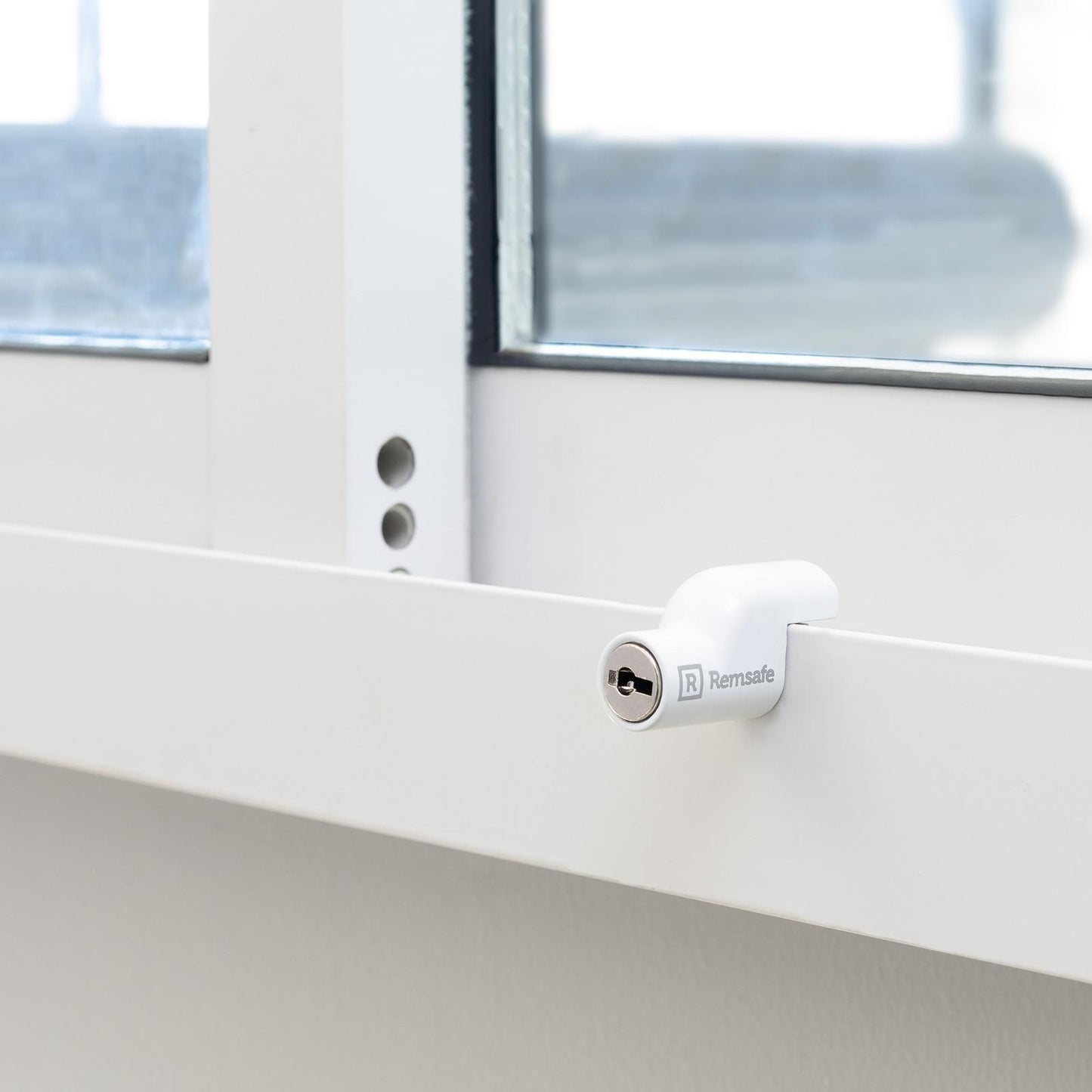 Remsafe White Venlock VL2 Window Restrictor - 15 x 25 x 35mm