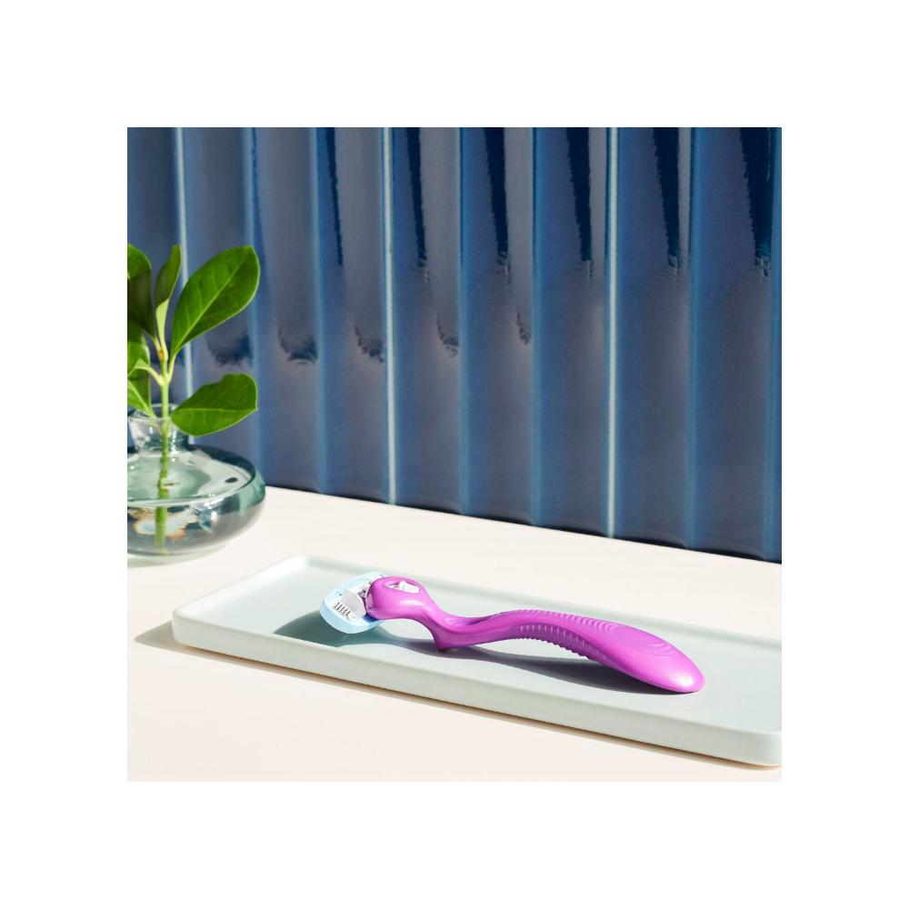 Schick Silk Hydro Moisture Care Razor Kit + 2 Refill Blades - 1 Each
