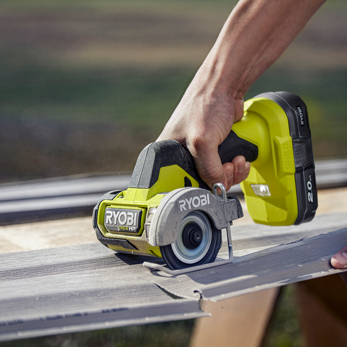 Ryobi Compact Cut Off Tool - 76mm