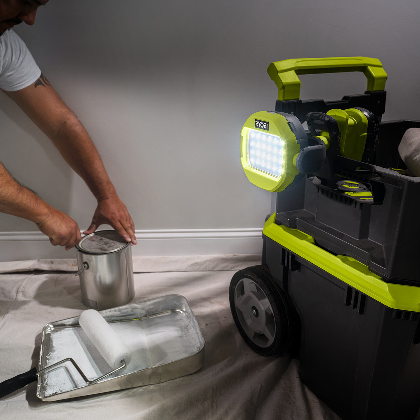 Ryobi Clamp Light - RLCL18 - 18V ONE+ - 1000 Lumens - Tool Only