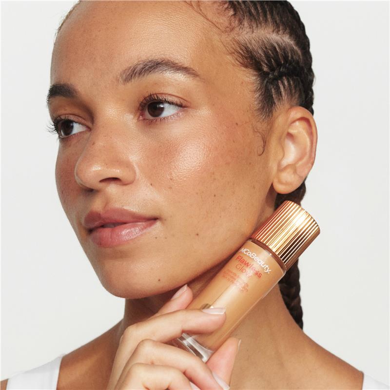 MCoBeauty Flawless Glow Luminous Skin Filter 2.5 Fair