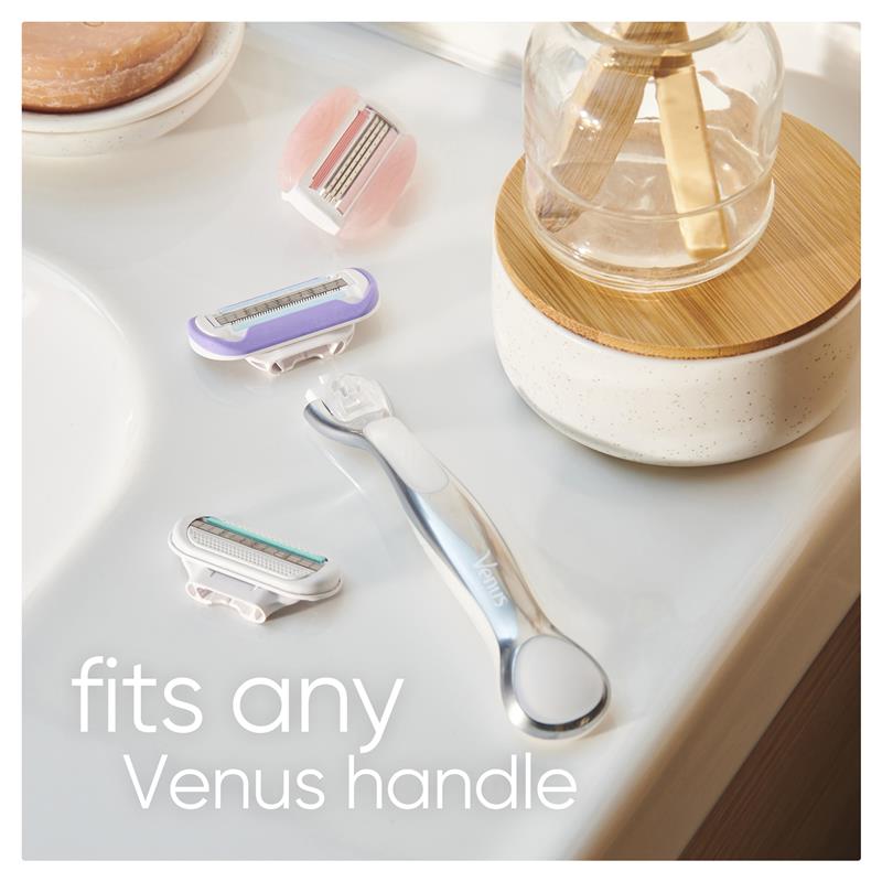 Gillette Venus Deluxe Smooth Platinum Razor + 2 Blade Refills - Women's Shaving Essentials