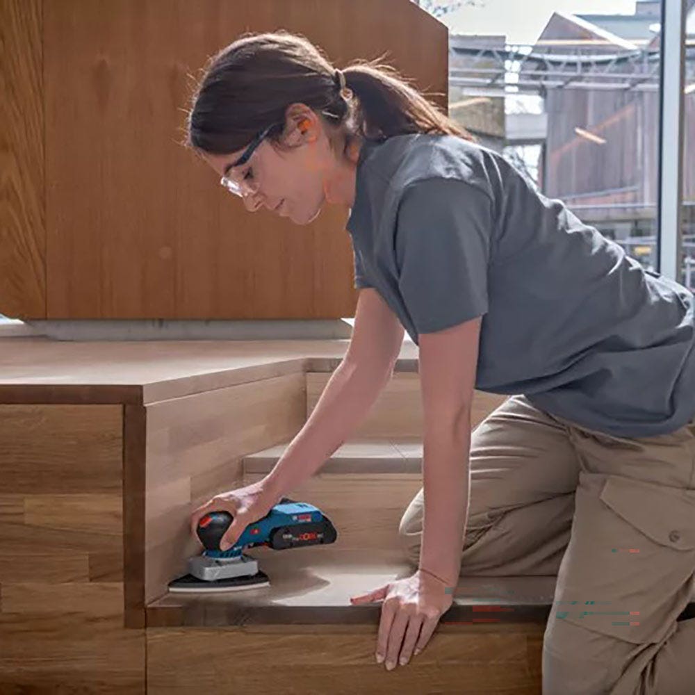 BOSCH 18V Brushless 3-in-1 Orbital Sander Skin GSS 18V-13 06019L0140
