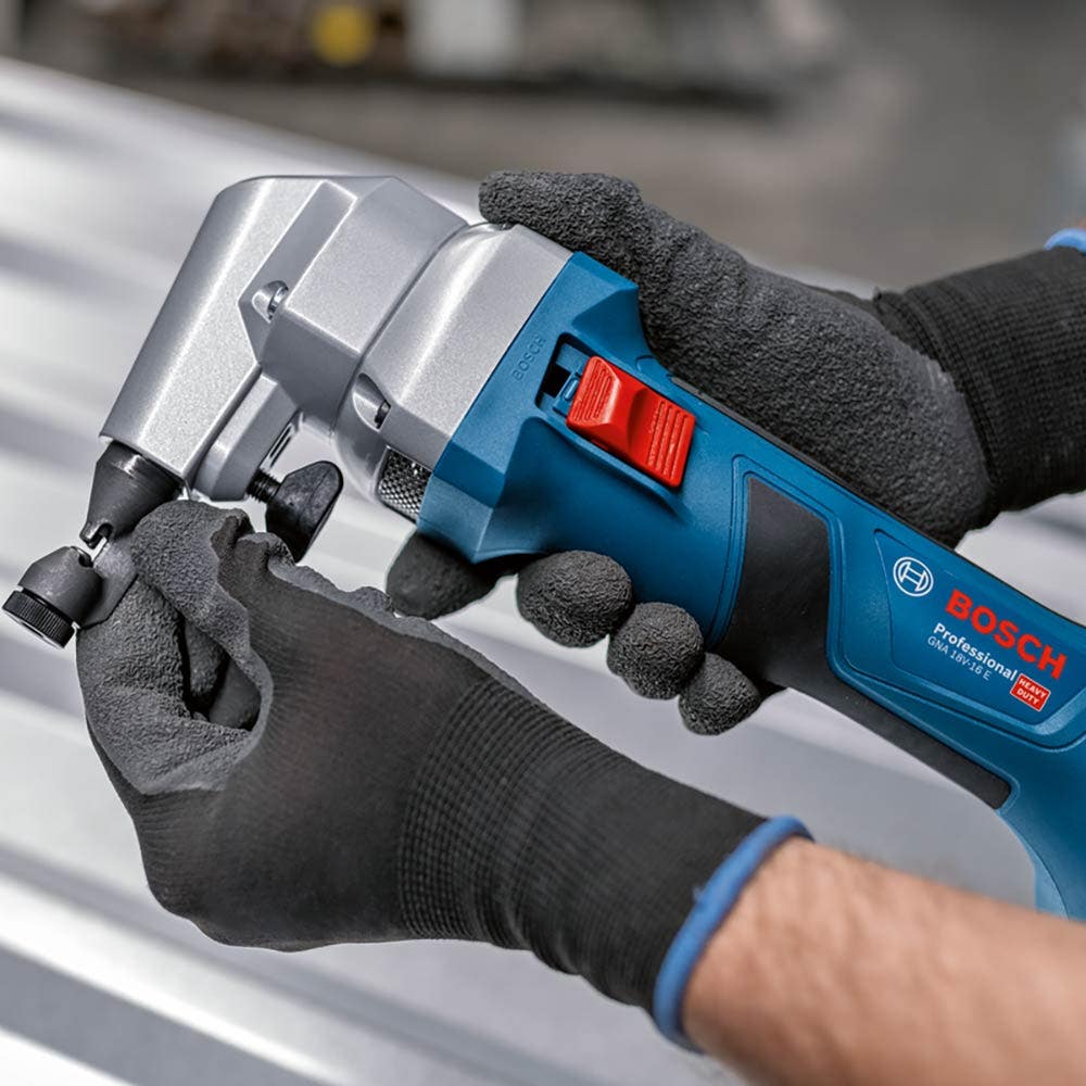 BOSCH 18V Brushless 1.6mm Metal Nibbler Skin GNA18V16E 0.601.529.600