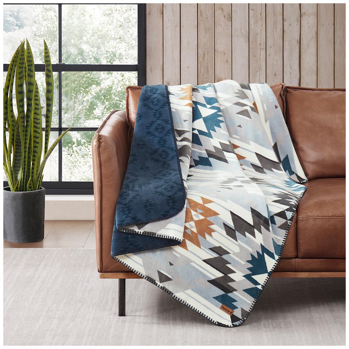Bearpaw Reversible Plush Throw 127cm x 177cm Cascade Grey