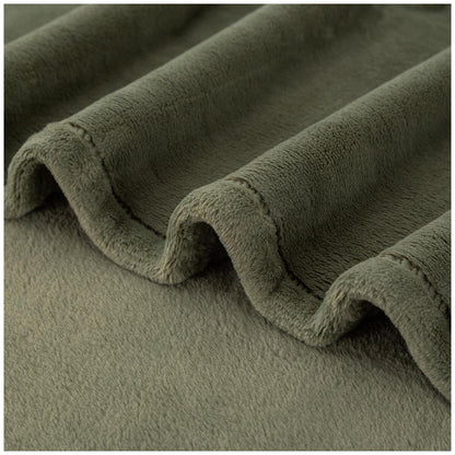 Berkshire Luxe Loft Blanket Queen Green