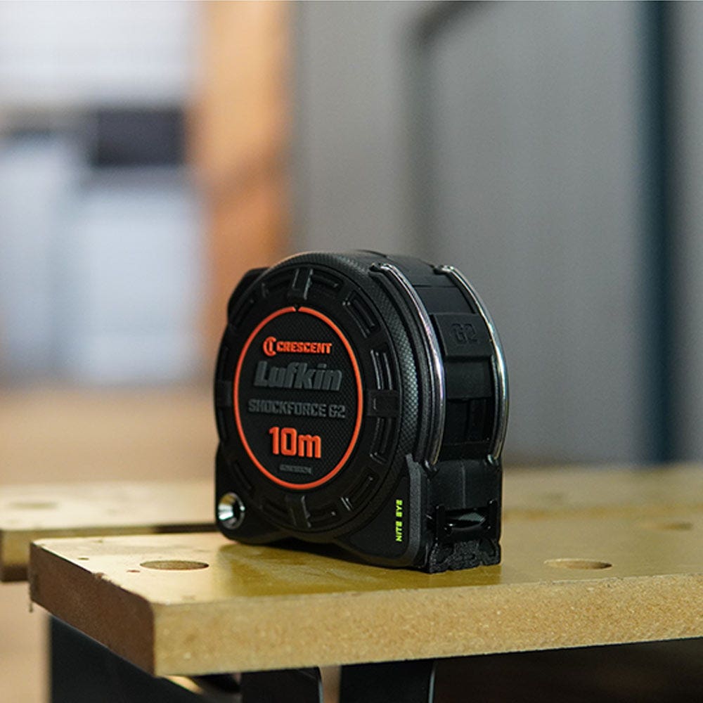 CRESCENT LUFKIN 10m x 32mm Shockforce Nite Eye Gen 2 Tape Measure - Black G2NE1032M