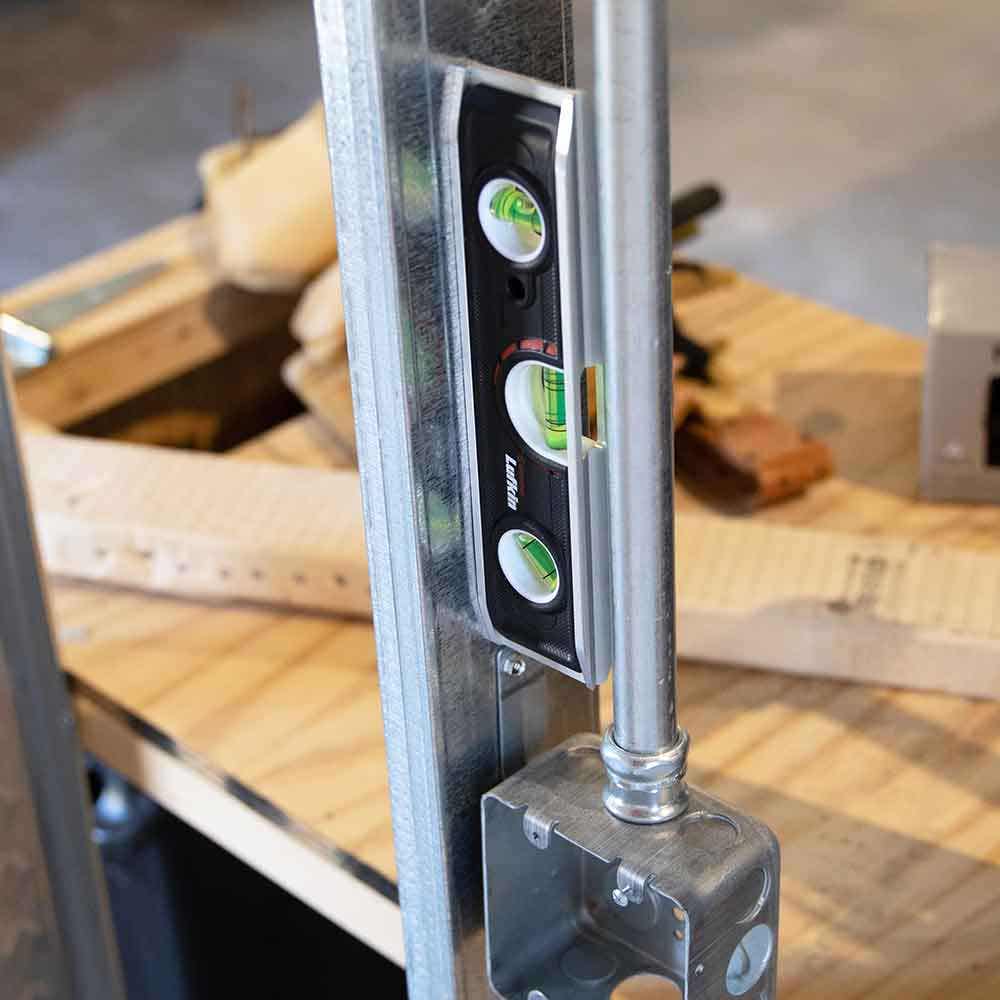 CRESCENT LUFKIN 230mm Aluminium Torpedo Level LTLA1100-02
