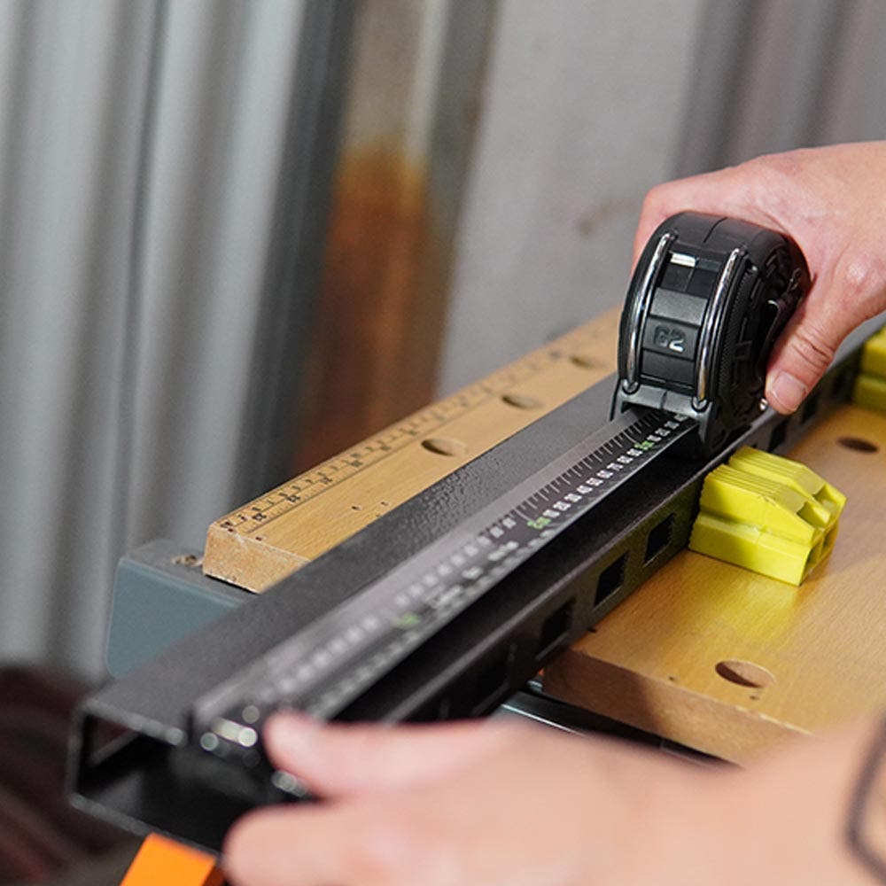 CRESCENT LUFKIN 8m x 32mm Shockforce Nite Eye Gen 2 Magnetic Tape Measure - Black G2MAGNE832M