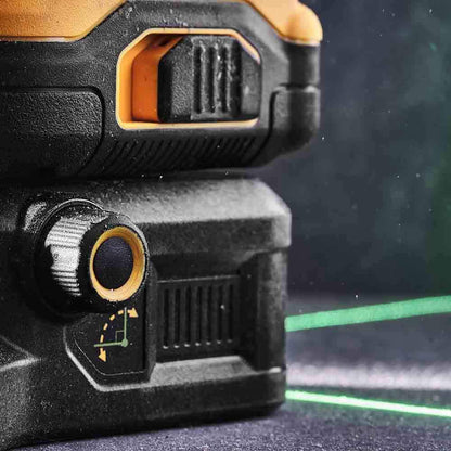 DEWALT 18V 2.0Ah 3x360 Degree Green Beam Multi-Line Laser Level Kit DCE089D1G18-XE