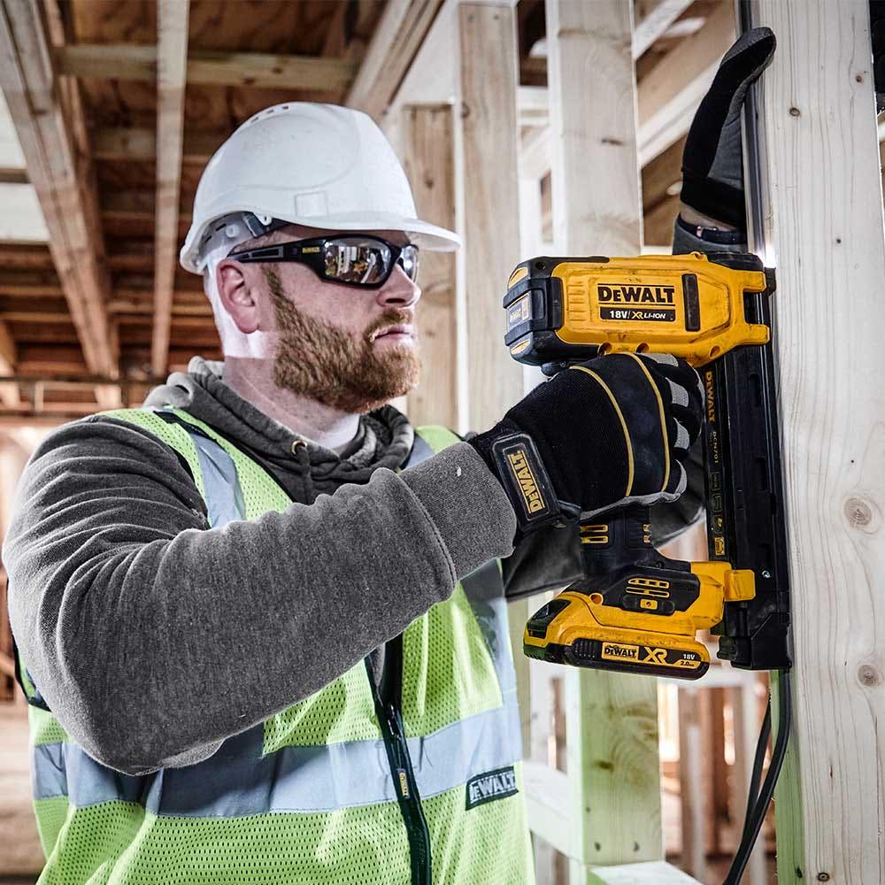 DEWALT 18V Brushless Electrician Stapler Skin DCN701N-XJ
