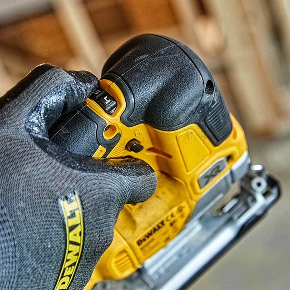 DEWALT 18V XR Brushless Top Handle Jigsaw Skin DCS334N-XJ