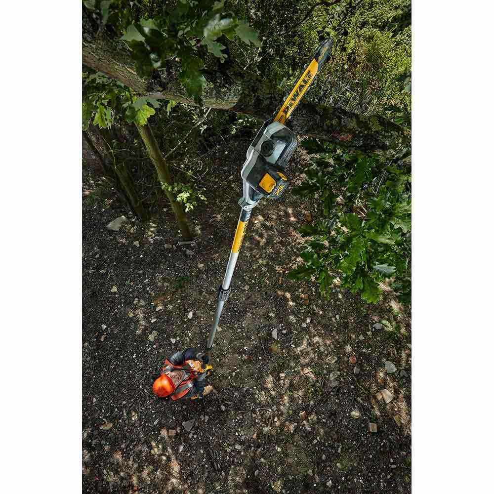 DEWALT 18V XR Brushless 20cm (8 ) Pole Saw Skin DCMPS567N-XE