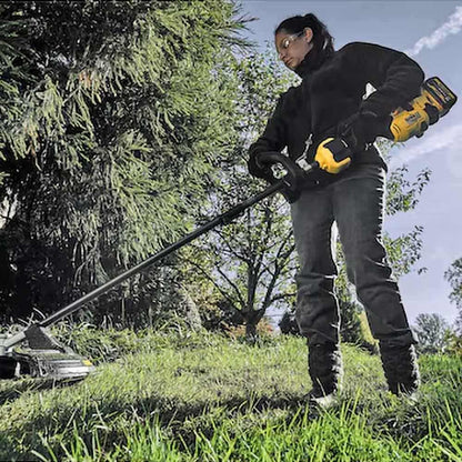 DEWALT 54V XR Flexvolt Brushless 1x9.0Ah Multi-Tool Power Head and Line Trimmer Attachment Kit DCMAS5713X1-XE