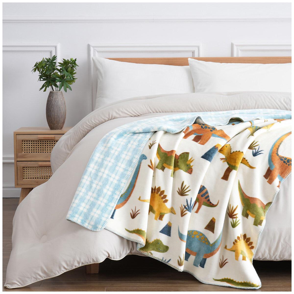 Fraiche Maison Velvet Plush Throw 127 x 152cm Rainbow Hearts