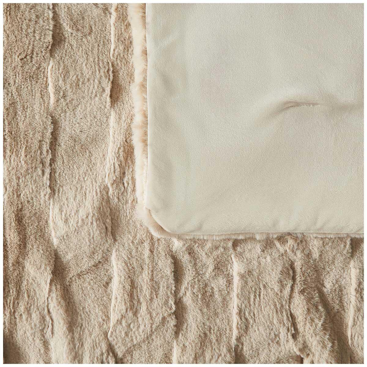 Frye Luxe Faux Fur Throw 152 x 178cm Cream