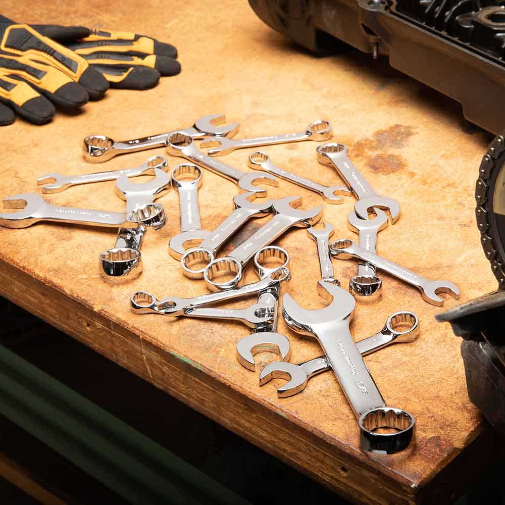 GEARWRENCH 20 Piece SAE Metric Stubby Combination Wrench Set 81903