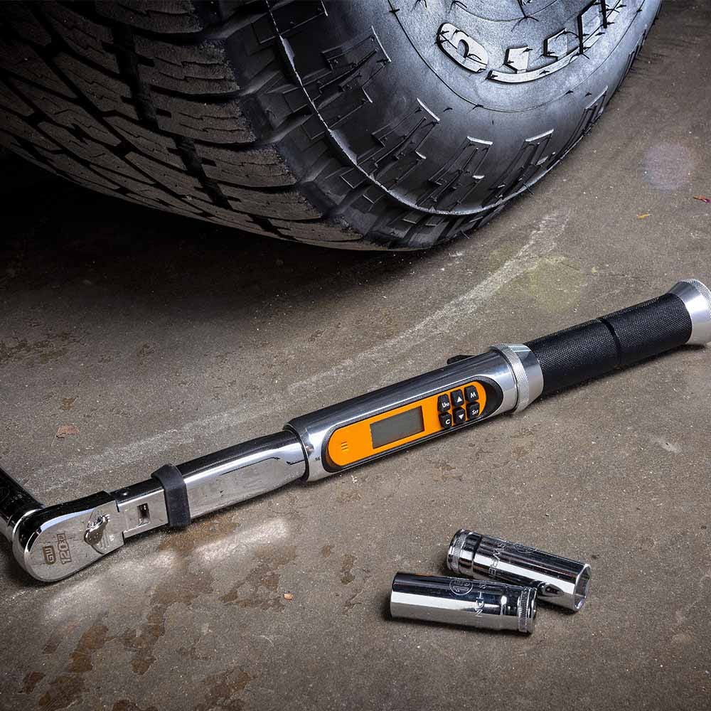 GEARWRENCH 3 8 Drive 13.5-135Nm Flex-Head Electronic Torque Wrench with Angle 85195