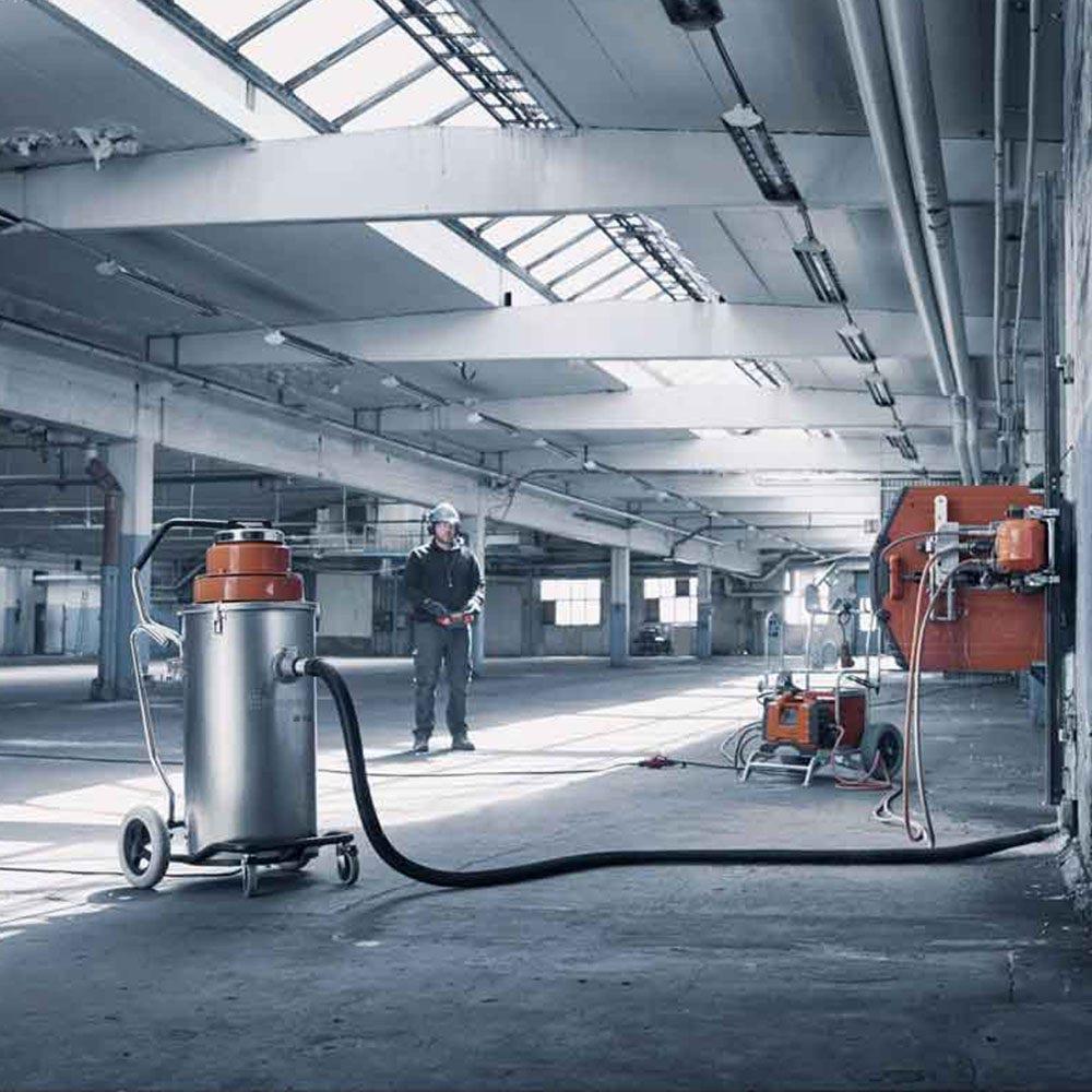HUSQVARNA 230V Slurry Vacuum Extractor W70P