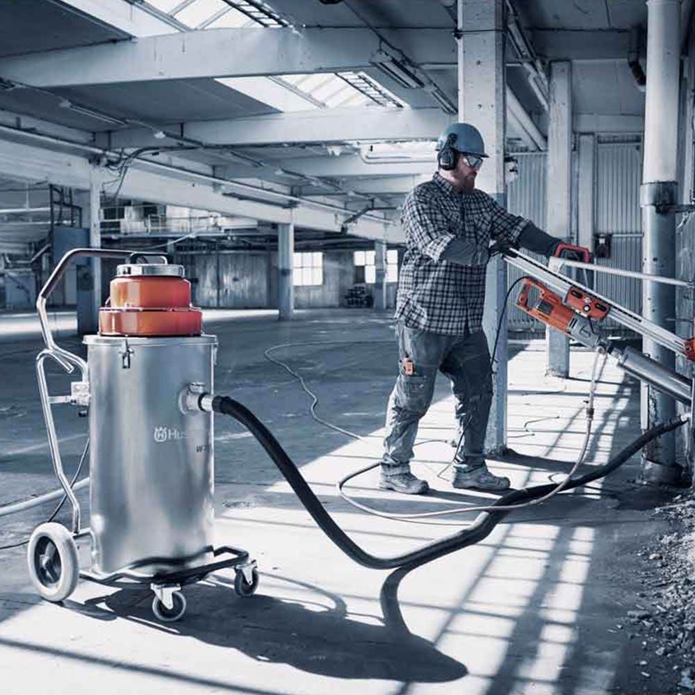 HUSQVARNA 230V Slurry Vacuum Extractor W70P
