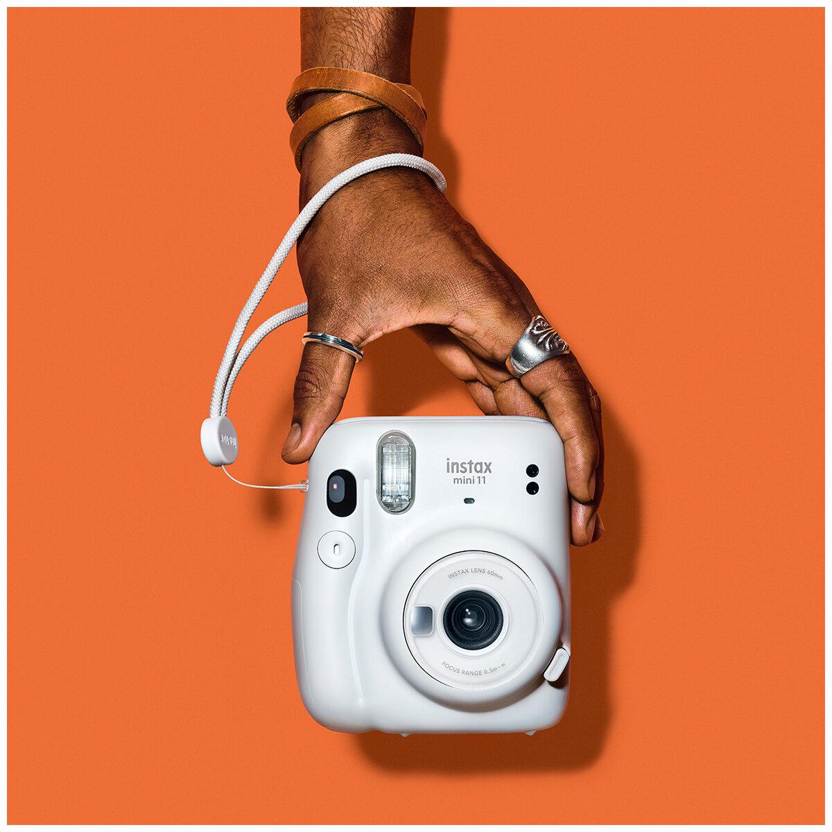 Instax Mini 11 White Instant Camera With 2 x 20 Pack Film Bundle