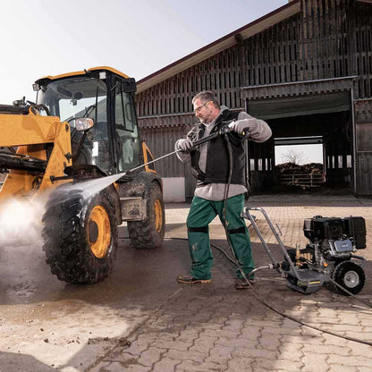 KARCHER 3626psi 11.7L min Professional Petrol Pressure Washer HD 7 20 G Classic 1.187-014.0