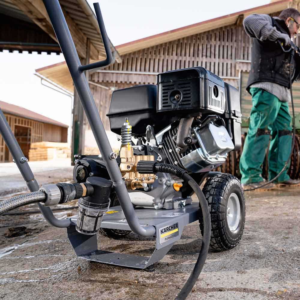 KARCHER 3626psi 11.7L min Professional Petrol Pressure Washer HD 7 20 G Classic 1.187-014.0