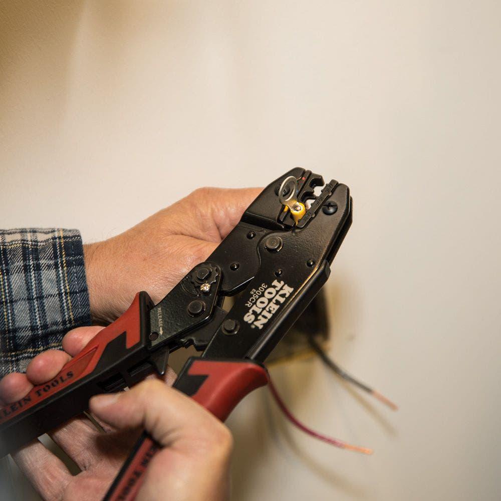 KLEIN 0.5-6mm Insulated Ratcheting Crimper A3005CR