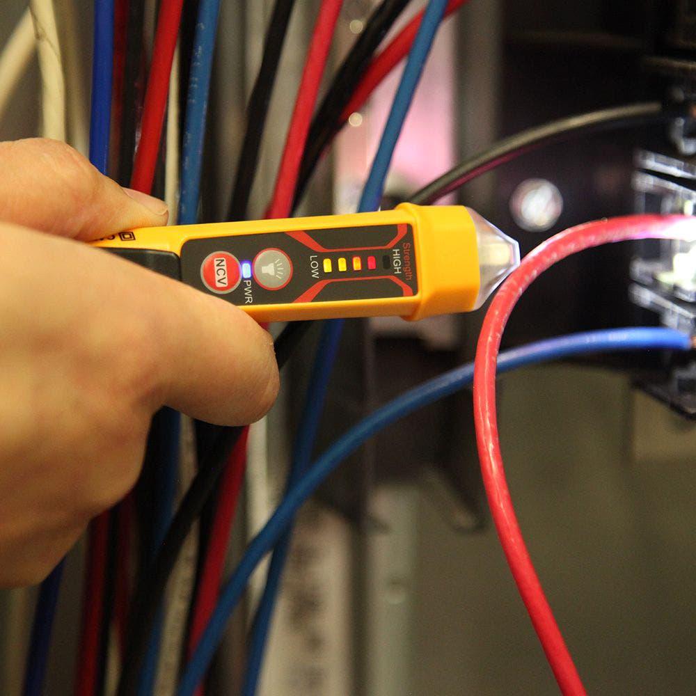 KLEIN 12 to 1000V AC Voltage Detector w. Flashlight ANCVT3