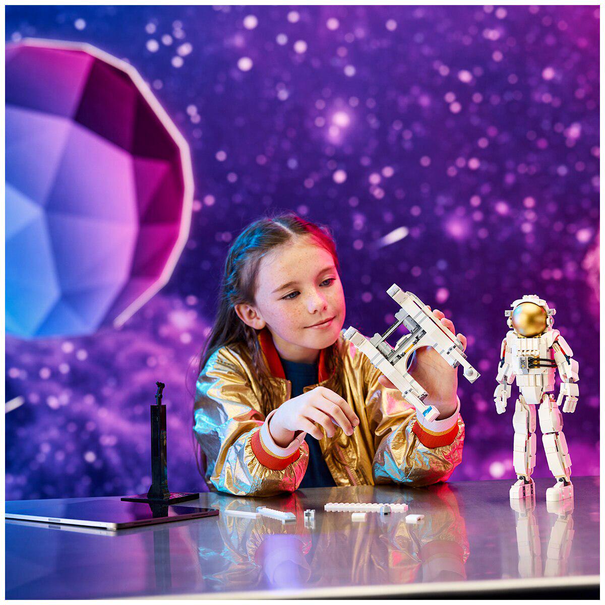 LEGO CREATOR Space Astronaut 31152