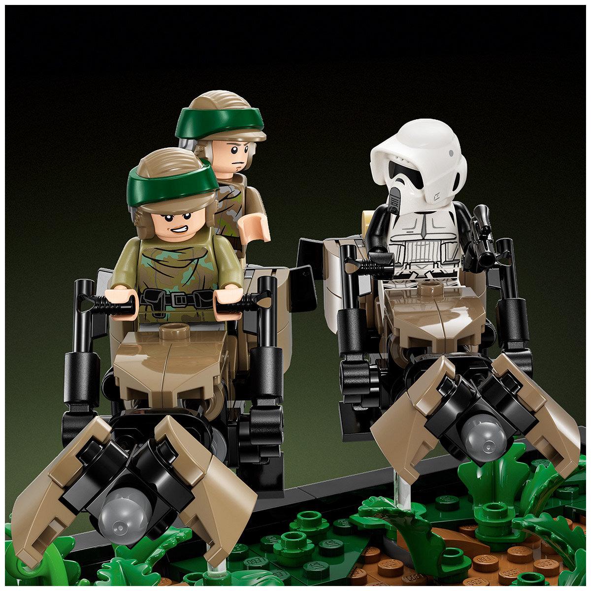 LEGO Star Wars Endor Speeder Chase Diorama 75353