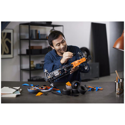 LEGO Technic McLaren Formula 1 Race Car 42141