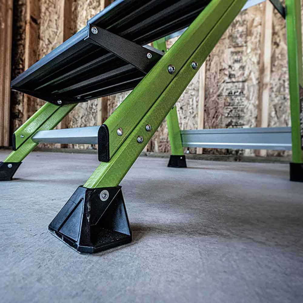 LITTLE GIANT Fibreglass Jumbo Step w. Handrail 11933