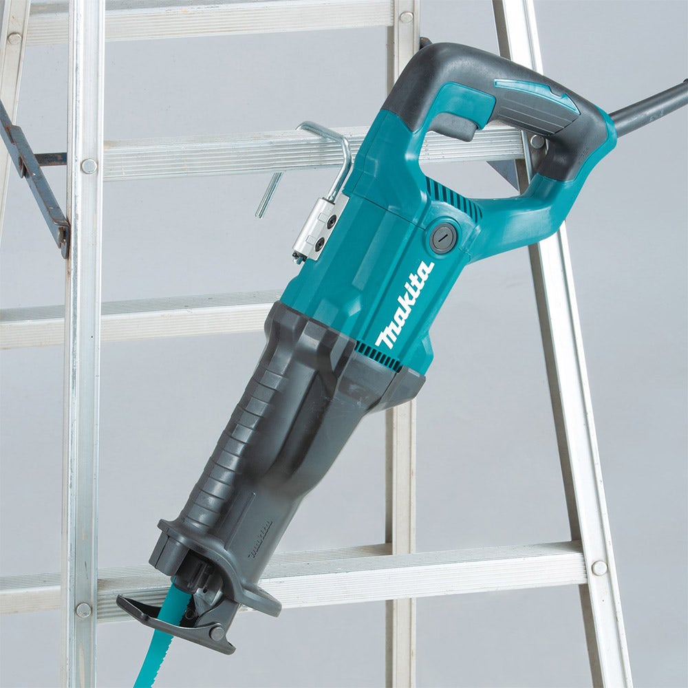 MAKITA 1200W 30mm Variable Speed Recipro Saw JR3051TK