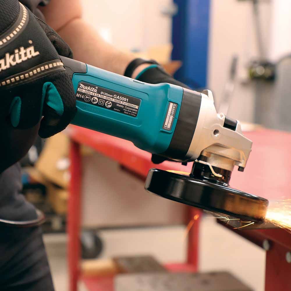 MAKITA 125mm (5 ) 1900W Slide Switch Angle Grinder GA5091X01