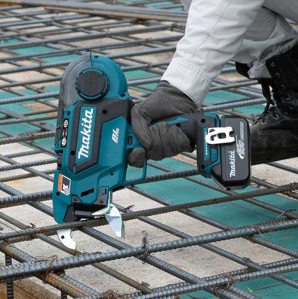 MAKITA 18V 2 x 5.0Ah Large Diameter Rebar Tying Tool Kit DTR181RTX1