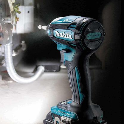 MAKITA 18V Brushless 2 x 5.0Ah 1 4 Impact Driver Kit DTD172RTJ