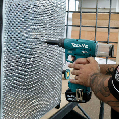 MAKITA 18V Brushless 1 x 5.0Ah 6.4mm Riveter Kit DRV250RT