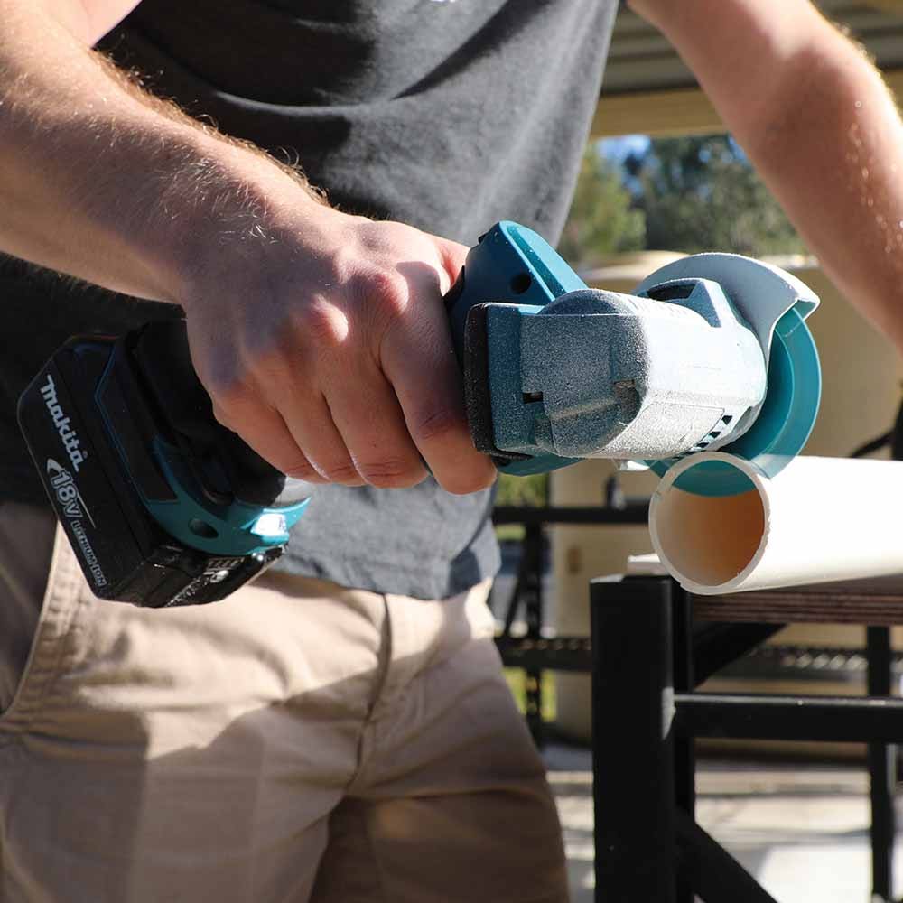 MAKITA 18V Brushless 76mm Compact Cut Off Saw Skin DMC300Z