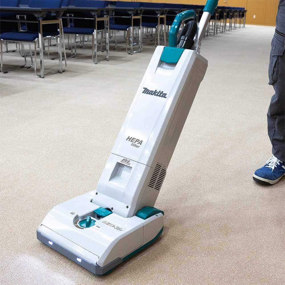 MAKITA 18Vx2 Brushless 2 x 5.0Ah Upright Vacuum Kit DVC560PT2