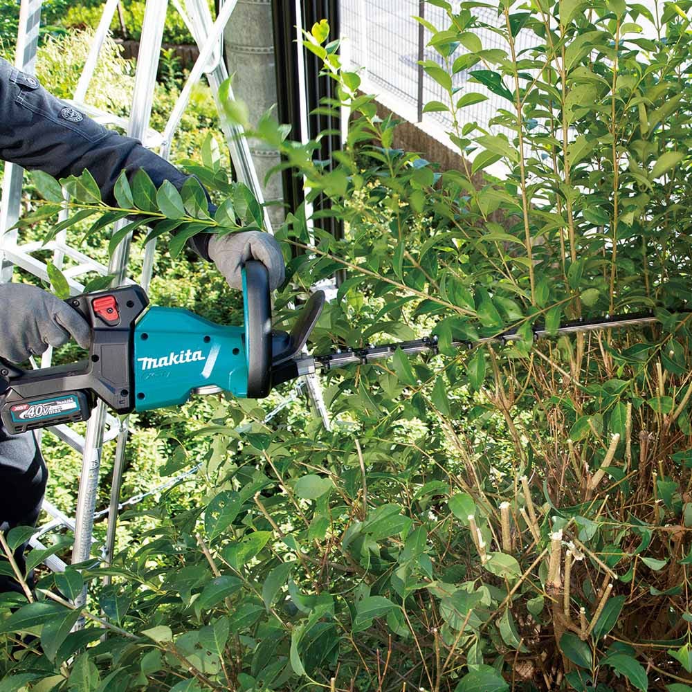 MAKITA 40V MAX XGT Brushless 600mm Hedge Trimmer Skin UH006GZ