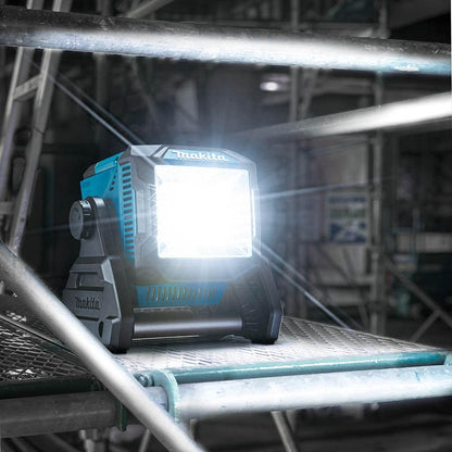MAKITA 40V Max 18V XGT LED Work Light Skin ML005GX