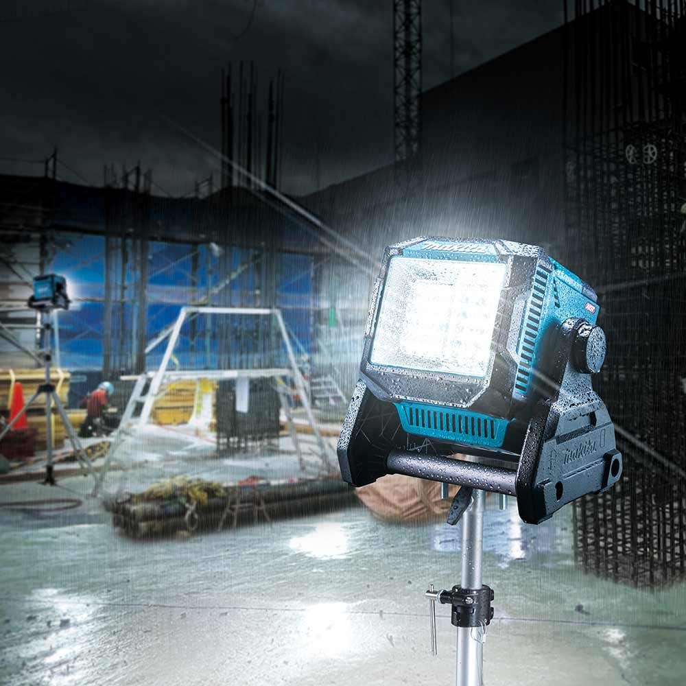 MAKITA 40V Max 18V XGT LED Work Light Skin ML005GX