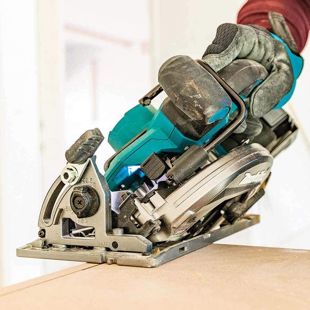MAKITA 40V Max Brushless XGT 165mm (6-1 2 ) Circular Saw Skin HS012GZ